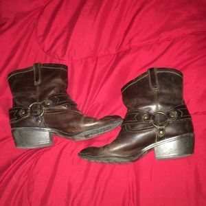 Brown leather ankle boots!